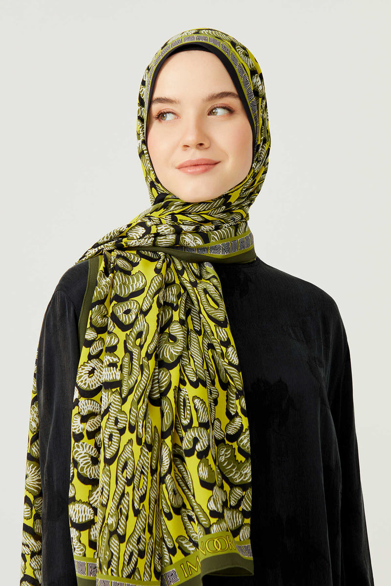 IMANNOOR Hijab Leopard of the East Silk in der Farbe Gelb