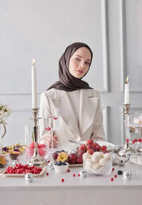 Fresh Scarfs Hijab Kopftuch Janjan in Baumrinde