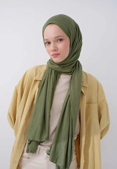 Jersey scarf in fir green
