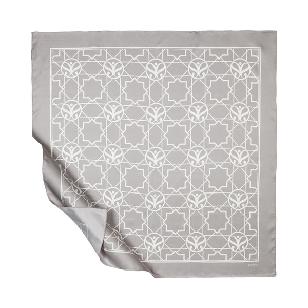 Ipekevi Seident towel Monogram in gray